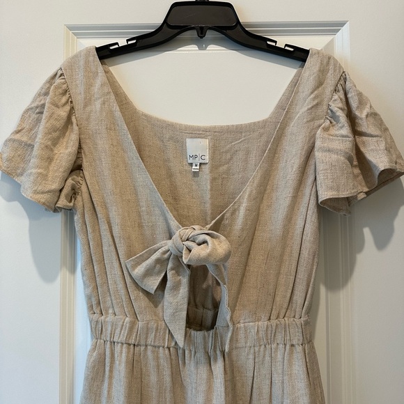 Boutique Cream Linen Jumpsuit - Picture 2 of 8